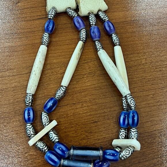 NWOT Vintage Native American Bone 2 Rows Leather Choker - Never Used - Picture 2 of 5